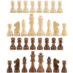 Les 32 pièces d'échecs Staunton alignées par camp : rois, dames, fous, cavaliers, tours et pions