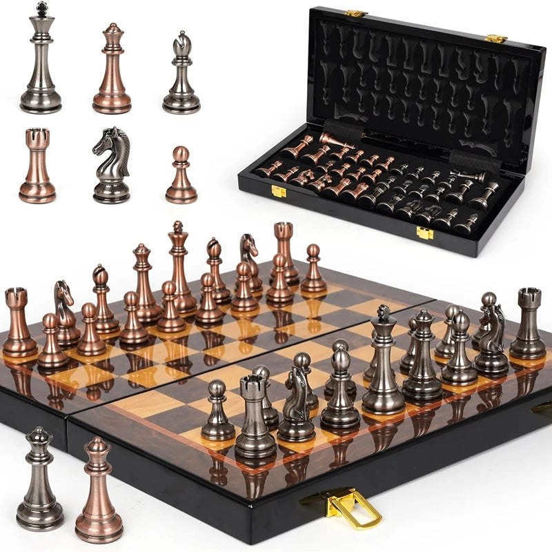 Jeu d'échecs laqué brillant 38 cm, pièces cuivrées et anthracite, coffret ouvert