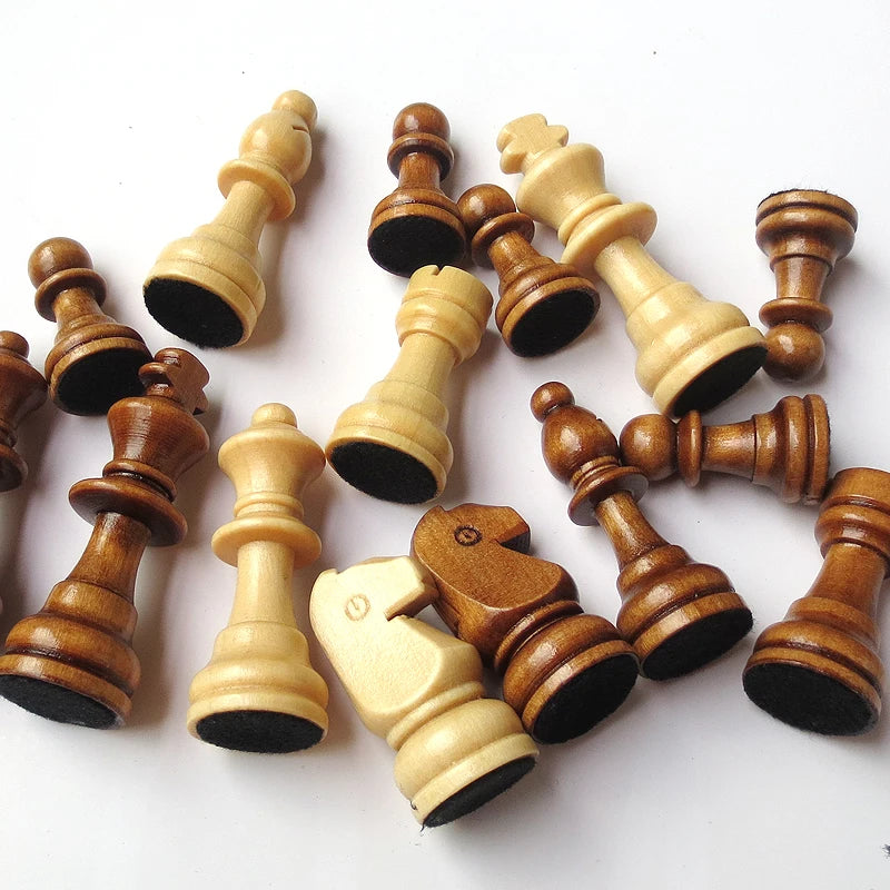 Pièces d'échecs en bois aimantées, camp clair et camp foncé